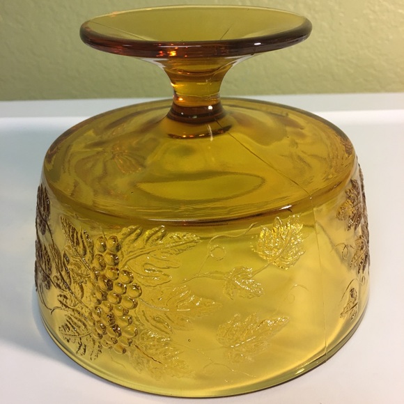Vintage Indiana Glass Amber Pedestal Bowl - Picture 6 of 12